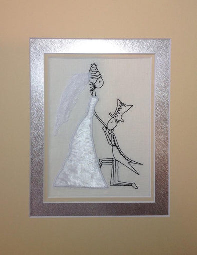 Bride and Groom Kissing - Applique Embroidery Design